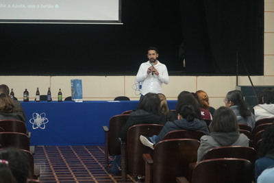 Coordenador da AMCG Cultura palestra sobre Gastronomia regional
