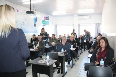 Caixa apresenta programas de financiamentos para municípios