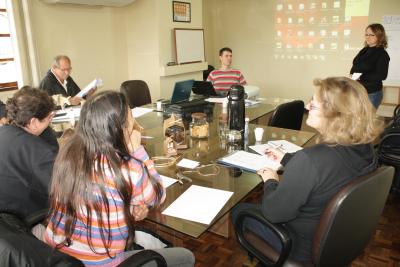 Oficinas capacitam artesãos dos Campos Gerais