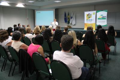 Professores e Gestores participam do “Ideb + Campos Gerais”
